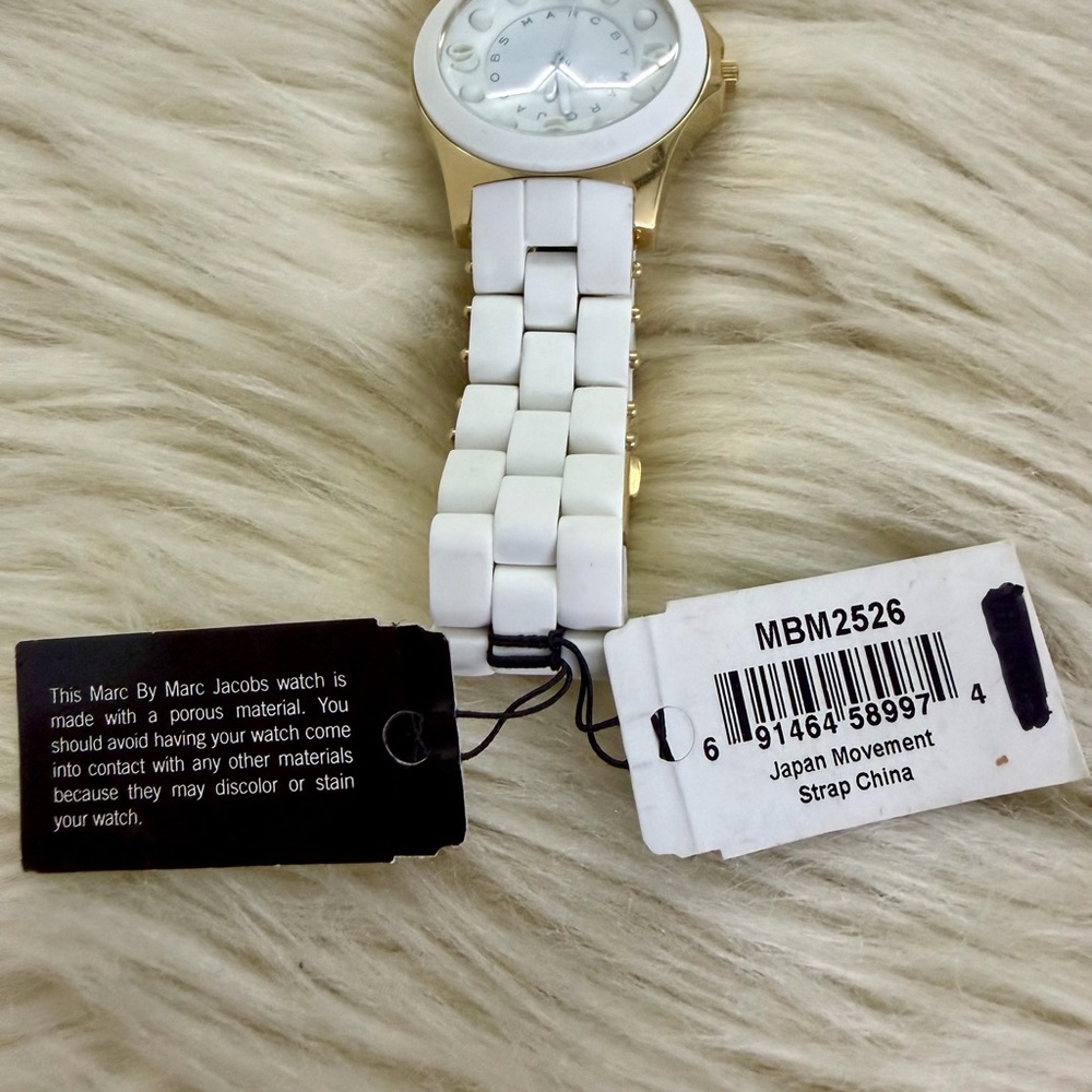 Marc by Marc Jacobs Women's White Gold Quartz Wristwatch Water-Resistant Analog - Picture 6 of 7